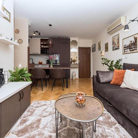 Chic Apartment Zoja Near Beach With Free Parking Makarska Bagian luar foto